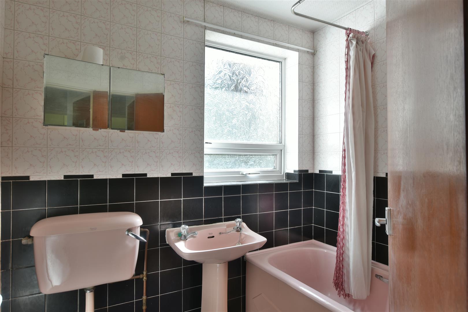 Smethurst Lane, Bolton BL3 3QJ Express Let & Sales